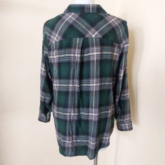 Dressbarn Plus Size 2X Dark Green Gold Plaid Long Sleeve Button Up Flannel Top - Picture 6 of 10